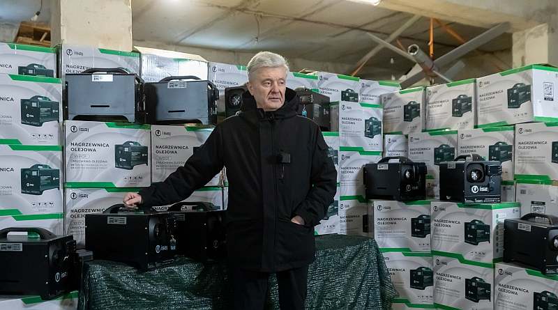 Petro Poroshenko is delivering 200 diesel heaters to the front line (photos, video)