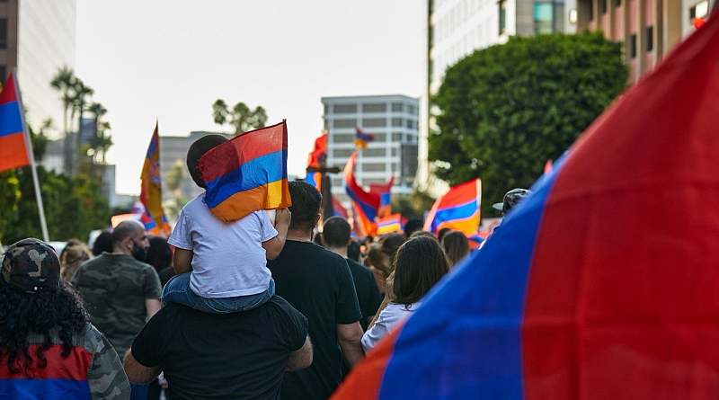 Armenia in the Kremlin's web