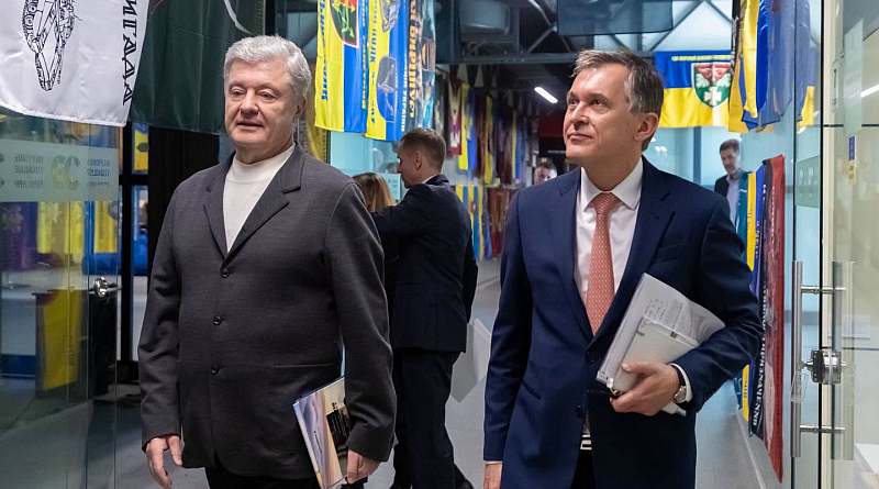 Poroshenko met with the French Ambassador to Ukraine, Brice Roquefeuil (photo)